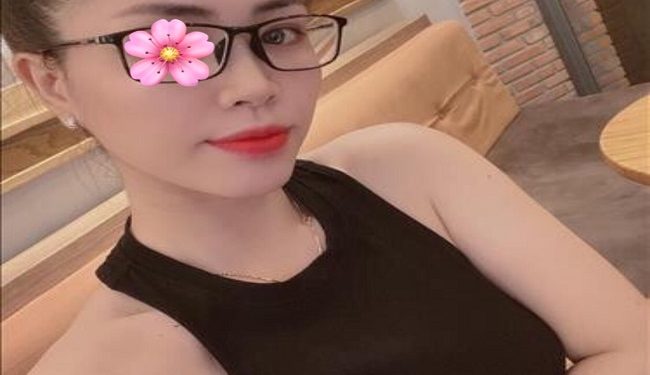 Bùi Nga - Bạn gái độc thân giàu có, sự nghiệp tốt