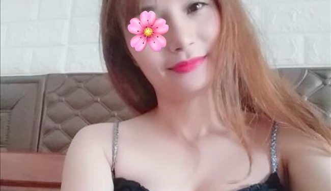 Hồng Tâm - Bạn gái độc thân tuyển trai nhu cầu sinh lý tốt