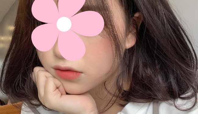 Nhã Thy - Bạn gái văn phòng tìm bạn trai biết san sẻ cuộc sống