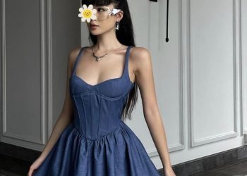 Hồng Ngọc - Bạn gái văn phòng tìm bạn trai biết chơi club