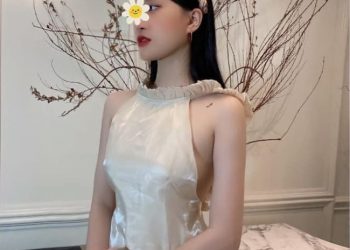 Tú Anh - Bạn gái văn phòng tìm bạn trai là con út trong nhà