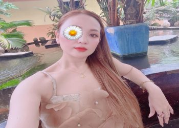 Mỹ Hường - Bạn gái lớn tuổi Máy Tơ trẻ trung quyến rũ