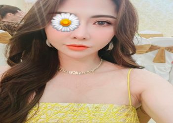 Tố Lam - Bạn gái lớn tuổi An Đồng thích đi du lịch