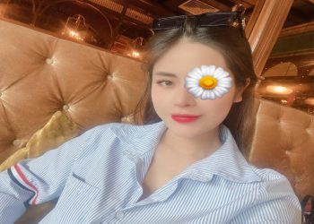 Tú Phương - Bạn gái văn phòng tìm bạn trai không mập mờ